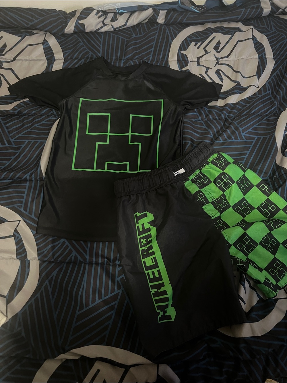 Minecraft Boys Black & Green Creeper Swim Set